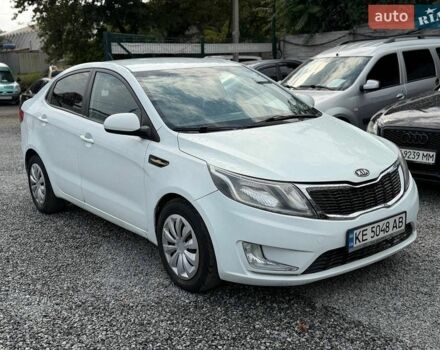 Білий Кіа Ріо, об'ємом двигуна 1.59 л та пробігом 209 тис. км за 4699 $, фото 3 на Automoto.ua