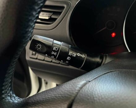 Білий Кіа Ріо, об'ємом двигуна 1.6 л та пробігом 182 тис. км за 7330 $, фото 13 на Automoto.ua