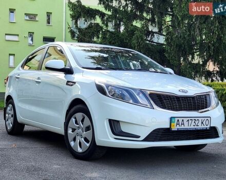 Белый Киа Рио, объемом двигателя 1.4 л и пробегом 143 тыс. км за 9350 $, фото 2 на Automoto.ua