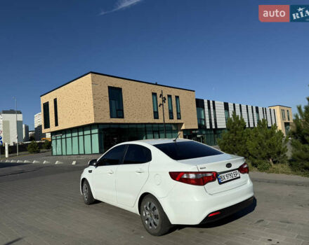 Белый Киа Рио, объемом двигателя 1.4 л и пробегом 118 тыс. км за 7500 $, фото 5 на Automoto.ua