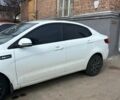 Белый Киа Рио, объемом двигателя 1.4 л и пробегом 315 тыс. км за 4999 $, фото 4 на Automoto.ua