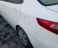 Білий Кіа Ріо, об'ємом двигуна 1.6 л та пробігом 150 тис. км за 7000 $, фото 4 на Automoto.ua