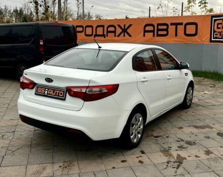Білий Кіа Ріо, об'ємом двигуна 1.6 л та пробігом 123 тис. км за 8508 $, фото 9 на Automoto.ua