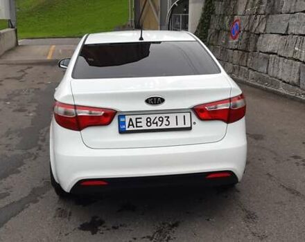 Белый Киа Рио, объемом двигателя 1.4 л и пробегом 175 тыс. км за 6900 $, фото 3 на Automoto.ua