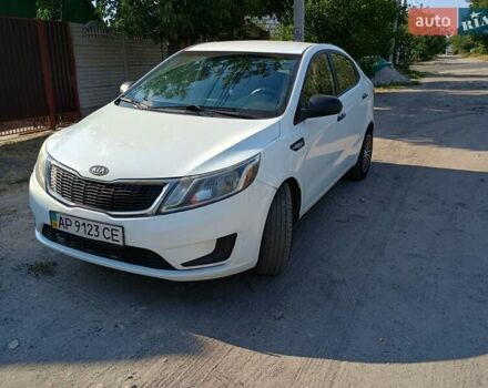 Белый Киа Рио, объемом двигателя 1.4 л и пробегом 224 тыс. км за 7200 $, фото 1 на Automoto.ua