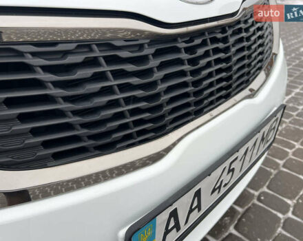 Белый Киа Рио, объемом двигателя 1.6 л и пробегом 42 тыс. км за 9700 $, фото 26 на Automoto.ua