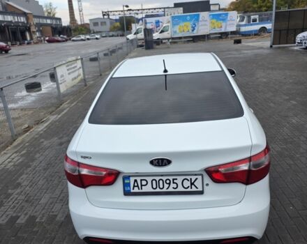 Білий Кіа Ріо, об'ємом двигуна 1.4 л та пробігом 288 тис. км за 6500 $, фото 10 на Automoto.ua