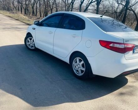 Білий Кіа Ріо, об'ємом двигуна 1.4 л та пробігом 225 тис. км за 6300 $, фото 3 на Automoto.ua