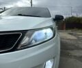 Білий Кіа Ріо, об'ємом двигуна 1.6 л та пробігом 149 тис. км за 8000 $, фото 1 на Automoto.ua
