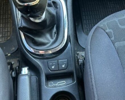 Білий Кіа Ріо, об'ємом двигуна 1.59 л та пробігом 221 тис. км за 6000 $, фото 15 на Automoto.ua