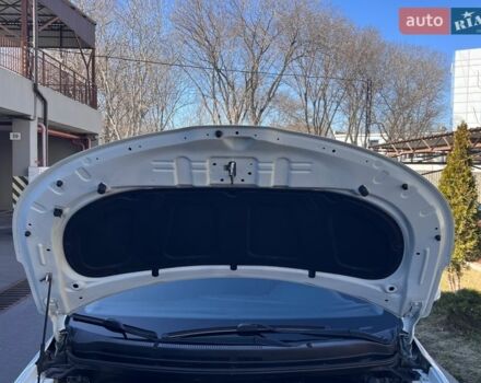 Білий Кіа Ріо, об'ємом двигуна 1.6 л та пробігом 48 тис. км за 10200 $, фото 6 на Automoto.ua