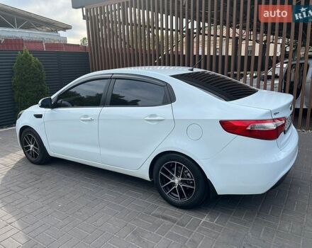 Белый Киа Рио, объемом двигателя 1.6 л и пробегом 174 тыс. км за 7700 $, фото 1 на Automoto.ua