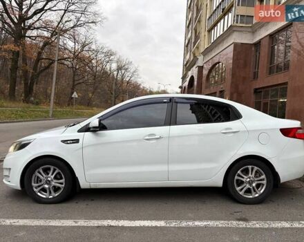Білий Кіа Ріо, об'ємом двигуна 1.6 л та пробігом 91 тис. км за 8600 $, фото 16 на Automoto.ua