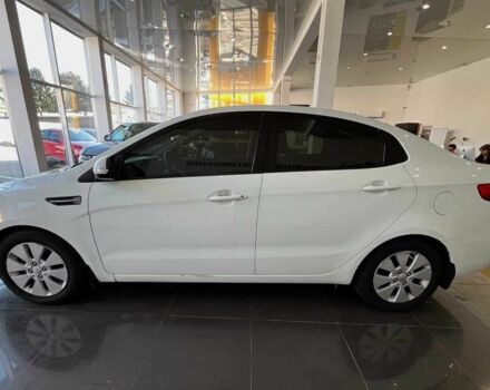 Білий Кіа Ріо, об'ємом двигуна 1.6 л та пробігом 182 тис. км за 7330 $, фото 3 на Automoto.ua
