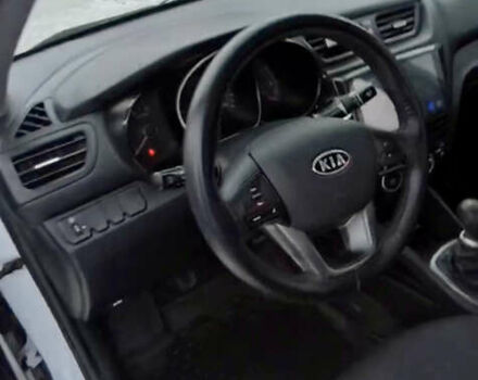Белый Киа Рио, объемом двигателя 1.4 л и пробегом 120 тыс. км за 6200 $, фото 3 на Automoto.ua
