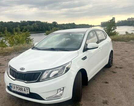 Белый Киа Рио, объемом двигателя 1.6 л и пробегом 200 тыс. км за 7500 $, фото 9 на Automoto.ua