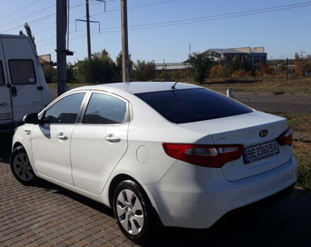 Білий Кіа Ріо, об'ємом двигуна 1.4 л та пробігом 99 тис. км за 9700 $, фото 9 на Automoto.ua