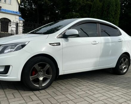Белый Киа Рио, объемом двигателя 1.4 л и пробегом 290 тыс. км за 6300 $, фото 1 на Automoto.ua