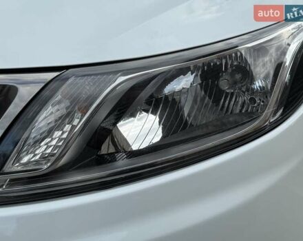 Белый Киа Рио, объемом двигателя 1.6 л и пробегом 82 тыс. км за 9600 $, фото 11 на Automoto.ua