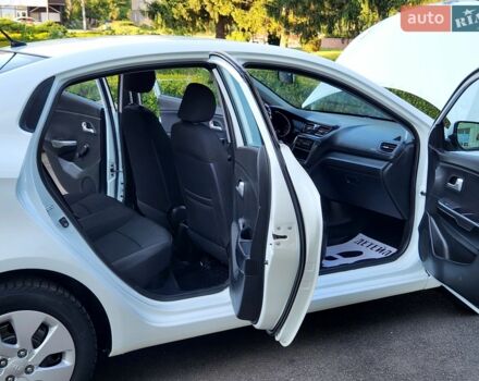 Белый Киа Рио, объемом двигателя 1.4 л и пробегом 143 тыс. км за 9350 $, фото 39 на Automoto.ua