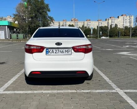 Белый Киа Рио, объемом двигателя 1.4 л и пробегом 228 тыс. км за 6700 $, фото 4 на Automoto.ua