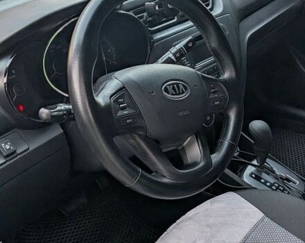 Белый Киа Рио, объемом двигателя 1.6 л и пробегом 160 тыс. км за 8000 $, фото 10 на Automoto.ua