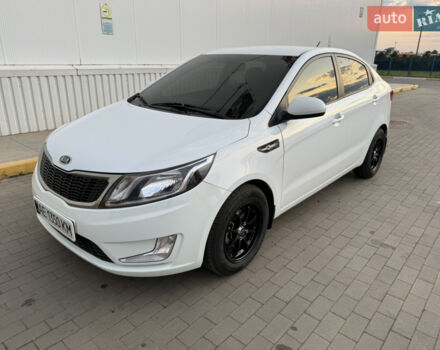Білий Кіа Ріо, об'ємом двигуна 1.4 л та пробігом 96 тис. км за 8555 $, фото 16 на Automoto.ua