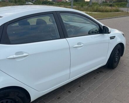 Белый Киа Рио, объемом двигателя 1.59 л и пробегом 262 тыс. км за 5700 $, фото 14 на Automoto.ua