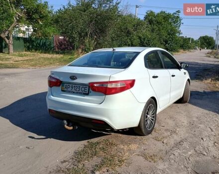Белый Киа Рио, объемом двигателя 1.4 л и пробегом 224 тыс. км за 7200 $, фото 12 на Automoto.ua