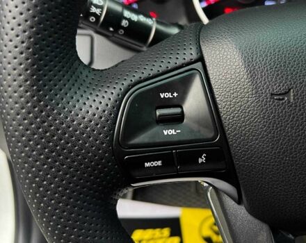 Белый Киа Рио, объемом двигателя 1.6 л и пробегом 150 тыс. км за 7100 $, фото 19 на Automoto.ua