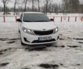 Білий Кіа Ріо, об'ємом двигуна 1.4 л та пробігом 98 тис. км за 8600 $, фото 1 на Automoto.ua