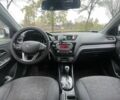 Білий Кіа Ріо, об'ємом двигуна 1.6 л та пробігом 280 тис. км за 8304 $, фото 4 на Automoto.ua