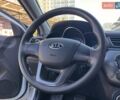 Білий Кіа Ріо, об'ємом двигуна 1.59 л та пробігом 48 тис. км за 10200 $, фото 8 на Automoto.ua