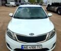 Белый Киа Рио, объемом двигателя 1.4 л и пробегом 206 тыс. км за 5500 $, фото 2 на Automoto.ua