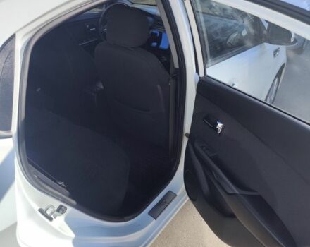 Белый Киа Рио, объемом двигателя 1.6 л и пробегом 198 тыс. км за 8000 $, фото 7 на Automoto.ua