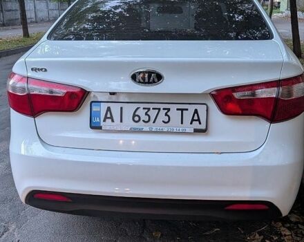 Белый Киа Рио, объемом двигателя 1.6 л и пробегом 160 тыс. км за 8000 $, фото 3 на Automoto.ua