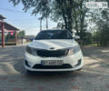 Белый Киа Рио, объемом двигателя 1.4 л и пробегом 300 тыс. км за 5300 $, фото 1 на Automoto.ua