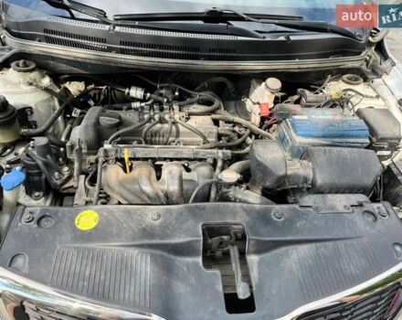 Белый Киа Рио, объемом двигателя 1.4 л и пробегом 220 тыс. км за 6900 $, фото 4 на Automoto.ua