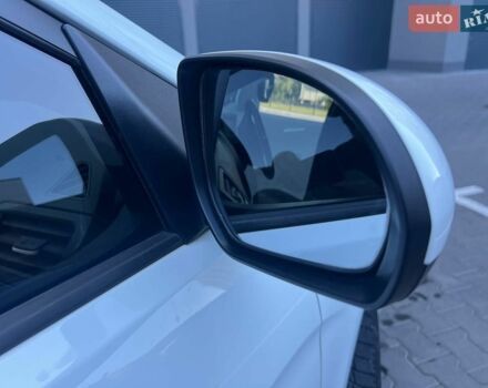 Білий Кіа Ріо, об'ємом двигуна 1.4 л та пробігом 171 тис. км за 6800 $, фото 27 на Automoto.ua