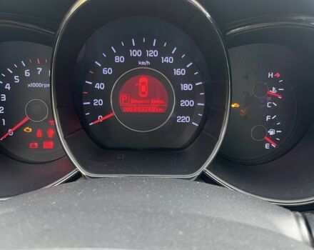Білий Кіа Ріо, об'ємом двигуна 1.6 л та пробігом 280 тис. км за 8304 $, фото 8 на Automoto.ua