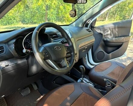 Белый Киа Рио, объемом двигателя 1.4 л и пробегом 131 тыс. км за 8499 $, фото 15 на Automoto.ua