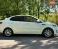 Белый Киа Рио, объемом двигателя 1.4 л и пробегом 131 тыс. км за 8999 $, фото 3 на Automoto.ua