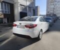 Белый Киа Рио, объемом двигателя 1.6 л и пробегом 198 тыс. км за 8000 $, фото 2 на Automoto.ua