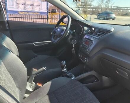 Белый Киа Рио, объемом двигателя 1.59 л и пробегом 124 тыс. км за 7700 $, фото 17 на Automoto.ua