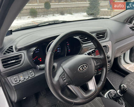 Белый Киа Рио, объемом двигателя 1.6 л и пробегом 42 тыс. км за 9700 $, фото 39 на Automoto.ua
