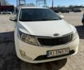 Білий Кіа Ріо, об'ємом двигуна 1.6 л та пробігом 235 тис. км за 7600 $, фото 2 на Automoto.ua