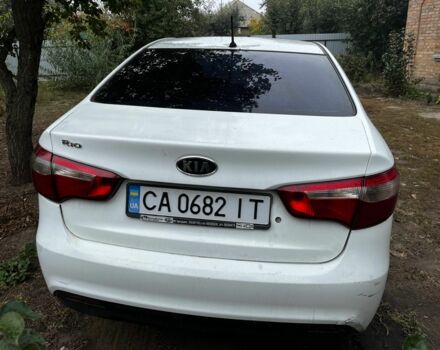 Білий Кіа Ріо, об'ємом двигуна 1.4 л та пробігом 180 тис. км за 3000 $, фото 3 на Automoto.ua