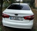 Білий Кіа Ріо, об'ємом двигуна 1.4 л та пробігом 180 тис. км за 3000 $, фото 3 на Automoto.ua