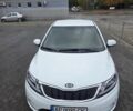 Белый Киа Рио, объемом двигателя 1.4 л и пробегом 288 тыс. км за 7000 $, фото 2 на Automoto.ua