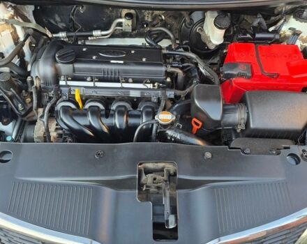 Белый Киа Рио, объемом двигателя 1.6 л и пробегом 120 тыс. км за 7200 $, фото 5 на Automoto.ua